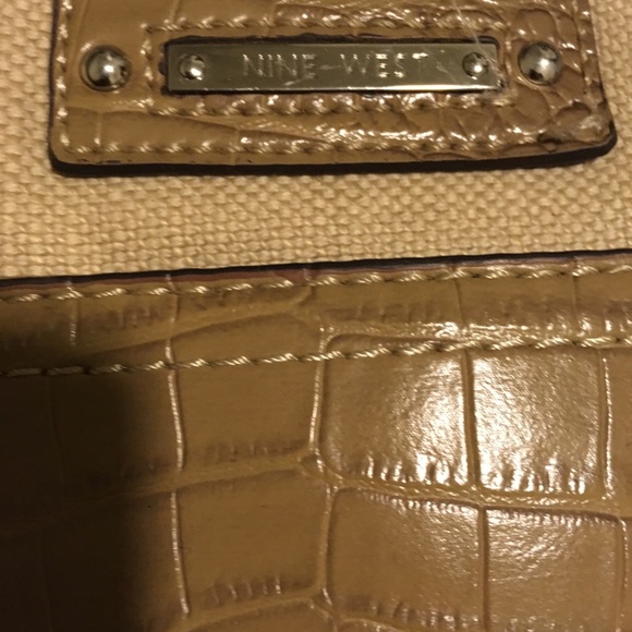 Nine west tan purse - Picture 3 of 6